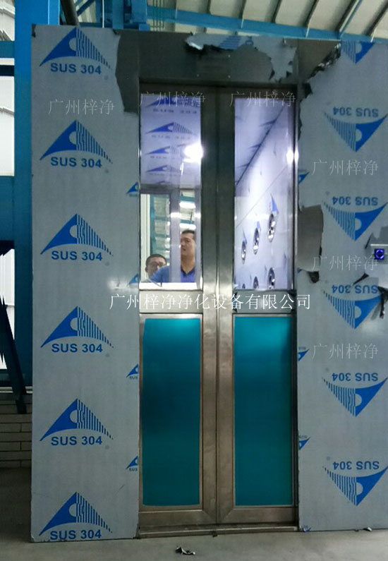 自動平移門風淋間功能可選自動感應、手動控制兩種。