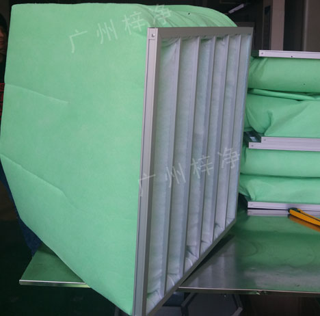 過濾棉袋式初效過濾器采用過濾棉縫制袋。