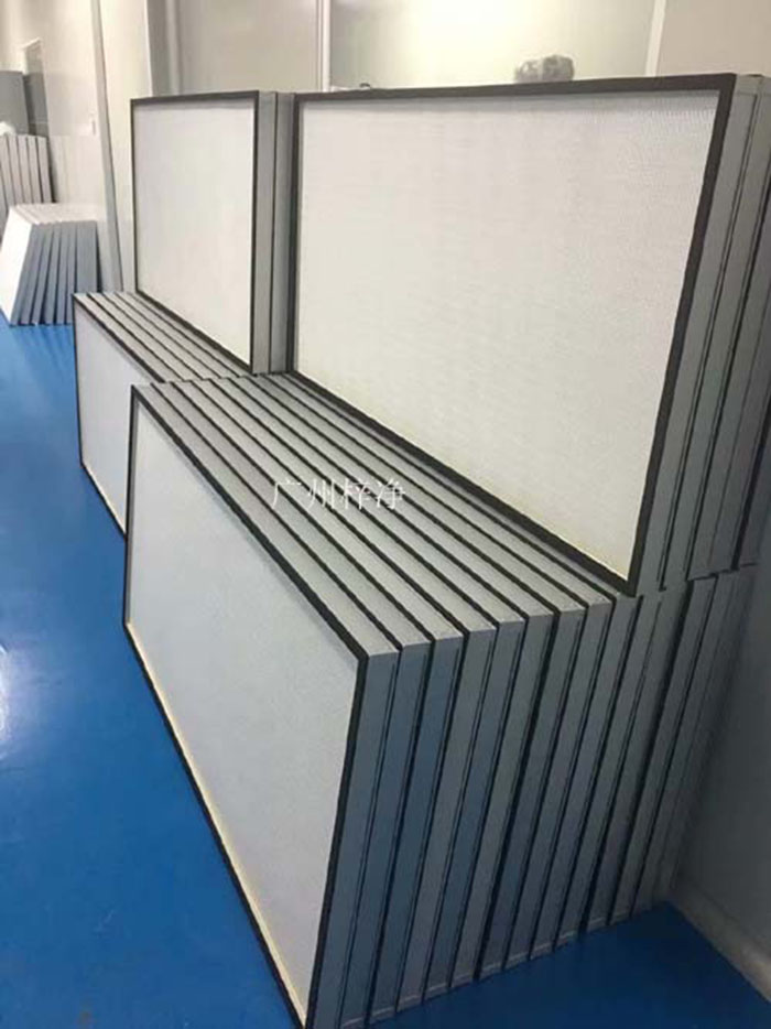 ULPA級超高效空氣過濾器適用于10000級-100級潔凈系統，空調系統，因此產品已廣泛應用于電子、微電子、半導體、光器件、生物和醫藥線路、照相機和光學儀器、精密機械等多個領域。