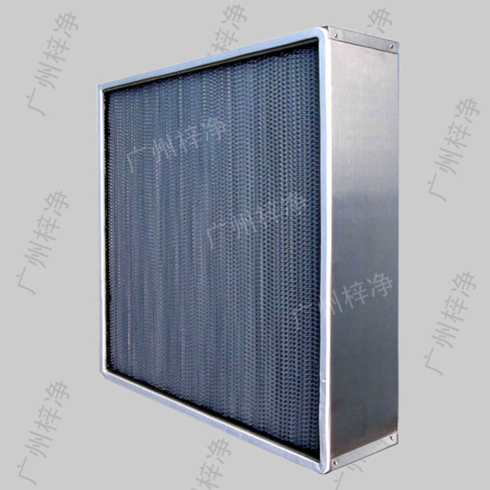 400度耐高溫高效過濾器可以滿足特殊工業的嚴格要求，適用于各種潔凈室、潔凈臺、制藥廠、生物廠、食品加工及其他任何需要嚴格控制空氣污染的場所。