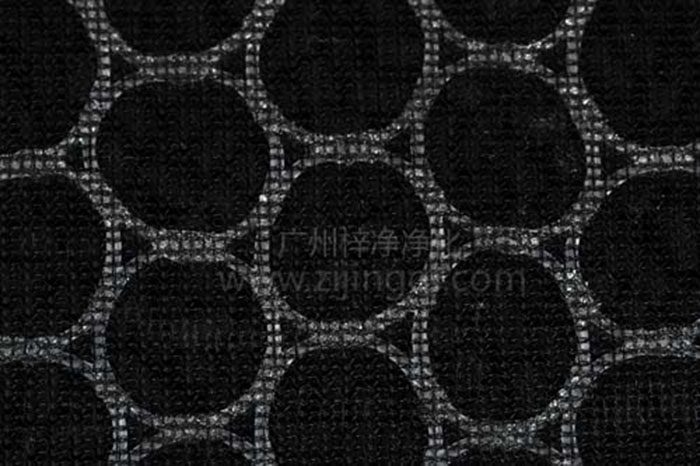 板式蜂窩活性炭過濾器具有比表面積大、吸附效率高、風阻小、壽命長等特點。