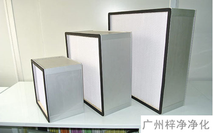 F-S有隔板中效空氣過濾器主要用于制藥、電子、食品廠房中潔凈/空調/通風系統的中級過濾。