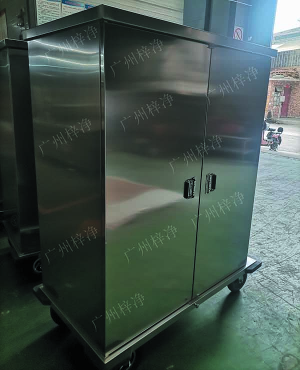 一次性物品電動轉運車采用304拉絲不銹鋼板面板厚度：≥1.2mm,表面作拉絲亞光處理。